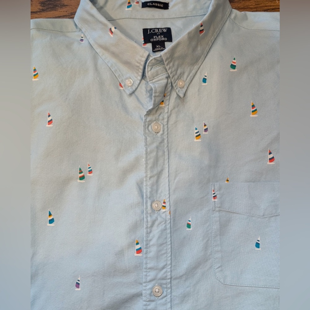 JCrew Men’s classic Flex Oxford Mens XL
Excellent condition